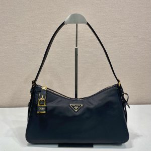 プラダ ハンドバッグ ナイロン