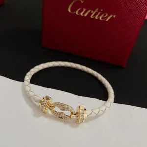 高すぎないアクセサリーブランド