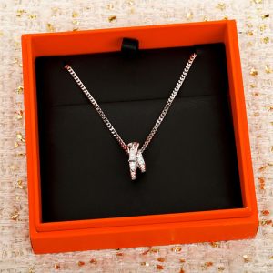 エルメス ペンダント 新作