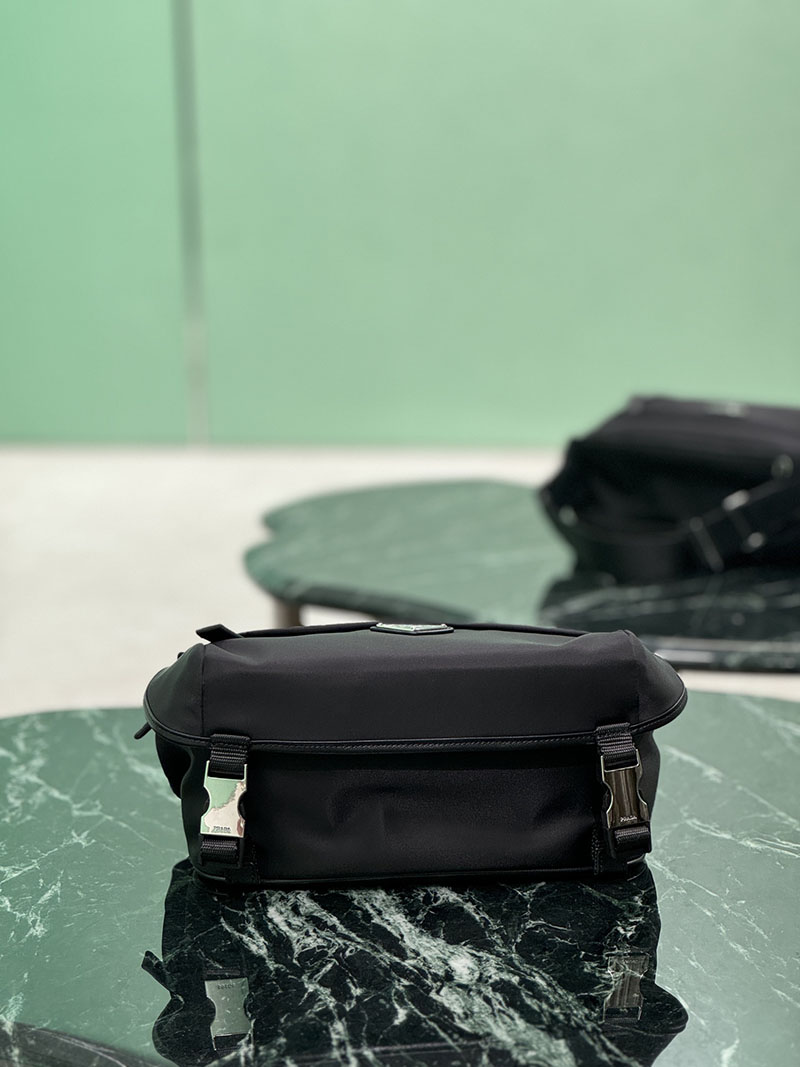 プラダ アウトレット PRADA Re-Nylon xサフィアーノレザー ショルダーバッグ 2VH994_2DMG_F0002_V_OOO ブラック H品 プラダ ナイロンバッグ メンズ - 画像 (5)