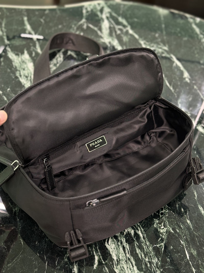 プラダ アウトレット PRADA Re-Nylon xサフィアーノレザー ショルダーバッグ 2VH994_2DMG_F0002_V_OOO ブラック H品 プラダ ナイロンバッグ メンズ - 画像 (3)