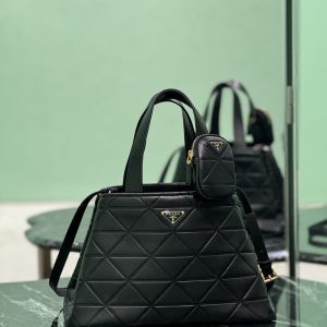 プラダ トートバッグ クリーニング