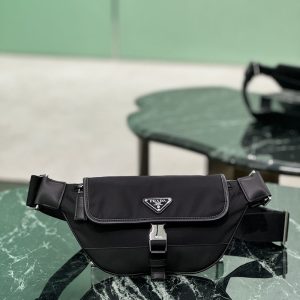 プラダ ウエストバッグ メンズ