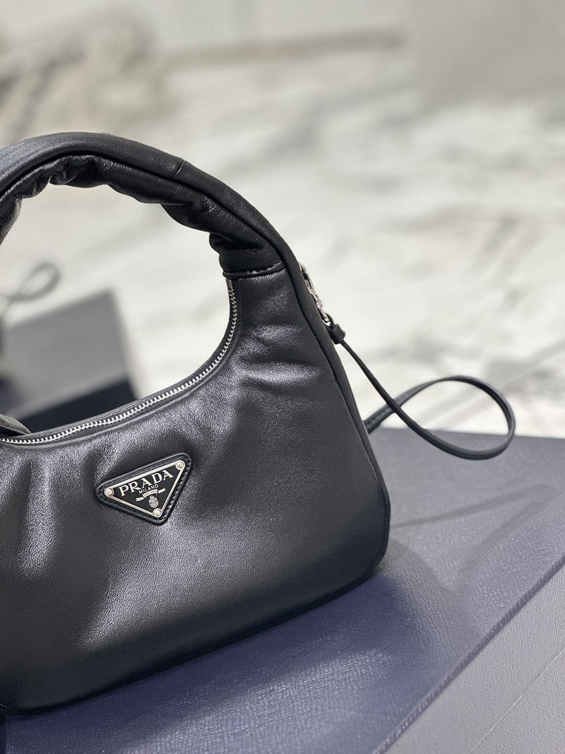 プラダ アウトレット PRADA 2DYI ソフト パテッド ナッパレザー ハンドバッグ キーリング付き 1BA384_2DYI_F0002 ブラック H品 プラダ ハンドバッグ レディース - 画像 (6)