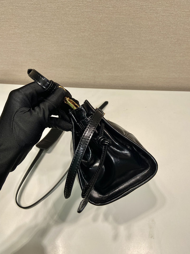 プラダ アウトレット PRADA ボニー スモール ソフトルックスレザー ショルダーバッグ 1BH215_2CYR_F0002_V_OOO ブラック H品 プラダ 斜めがけバッグ - 画像 (6)