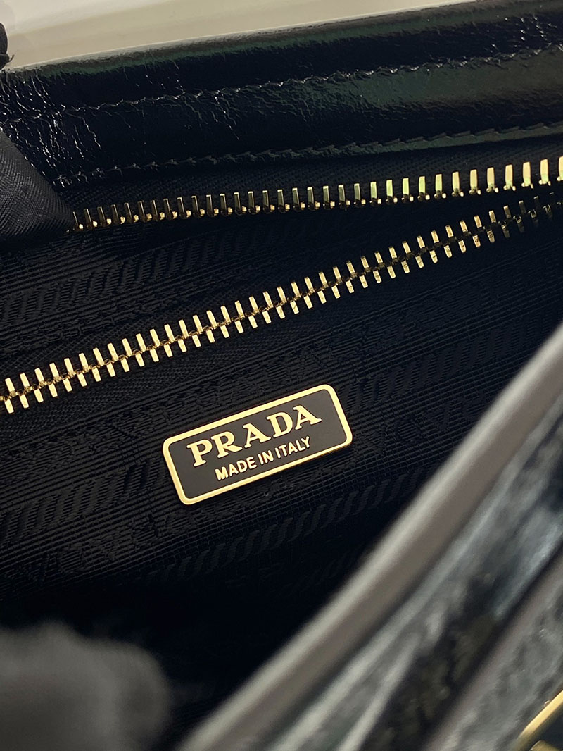 プラダ アウトレット PRADA ボニー スモール ソフトルックスレザー ショルダーバッグ 1BH215_2CYR_F0002_V_OOO ブラック H品 プラダ 斜めがけバッグ - 画像 (2)