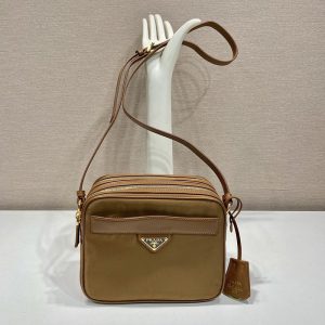 プラダ メンズバッグ 人気