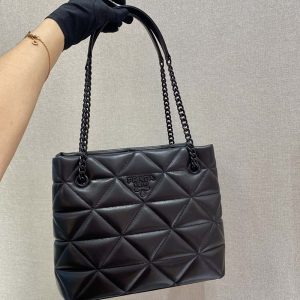 プラダ トート サフィアーノ レザー