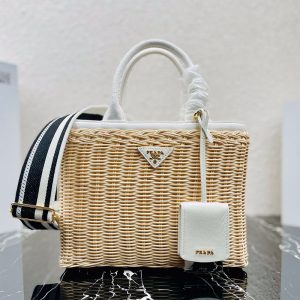 プラダ トート レディース 通勤