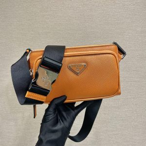 プラダ ミニショルダー 通勤用