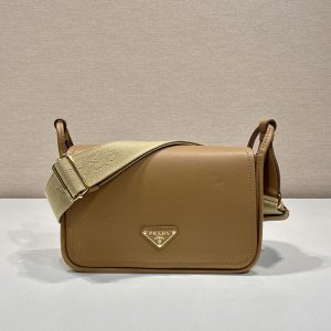 プラダ アウトレット バッグ 新作