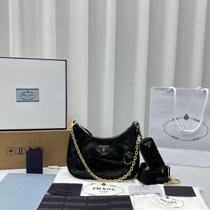 プラダ アウトレット バッグ 新作