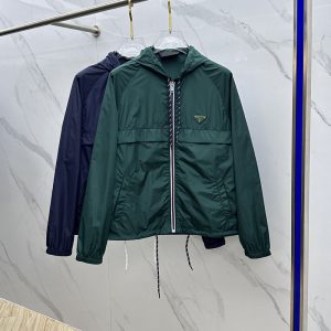 prada ナイロンジャケット メンズ