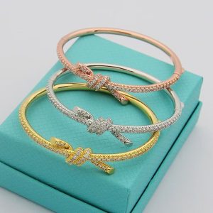 ティファニーノット 芸能人