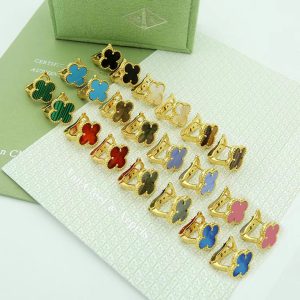 ヴァンクリーフ ピアス 芸能人