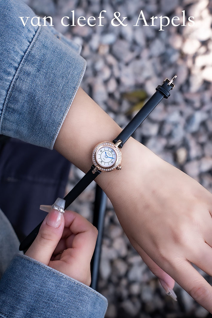 最高級ヴァンクリーフスーパーコピー ヴァンクリーフ時計コピー レディース 腕時計 チャーム クローバー 2522637 ヴァンクリーフ 時計 芸能人 - 画像 (5)