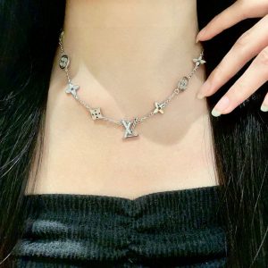 ルイヴィトン ネックレス 芸能人