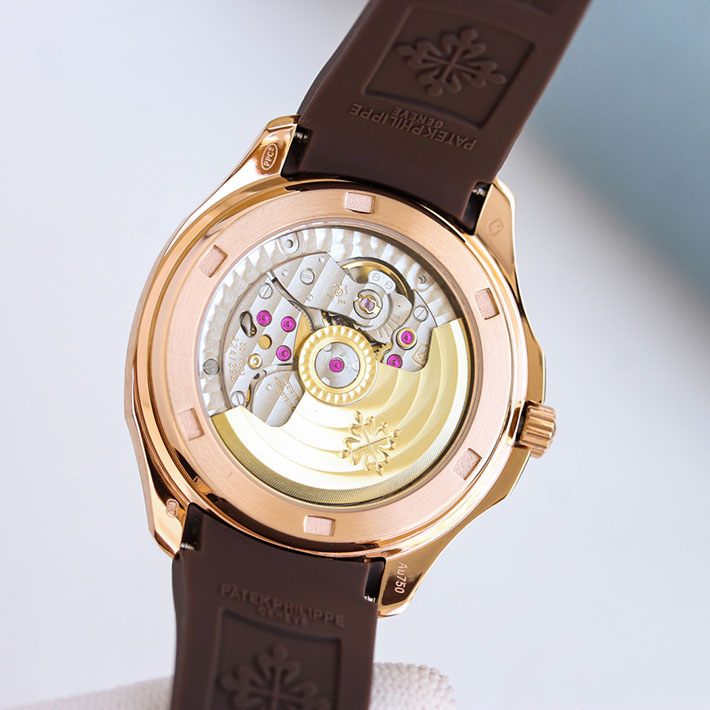 最高級パテックフィリップスーパーコピー アクアノート ルーチェ トラベルタイム 5269/200R-001 マット・ホワイト レディース 腕時計 - 画像 (3)