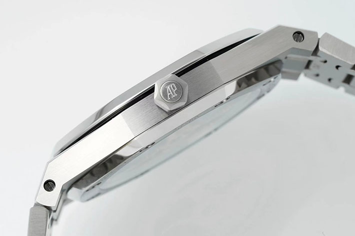 最高級オーデマピゲスーパーコピー ロイヤルオーク エクストラシン ロイヤルオーク40周年記念 15202ST.OO.1240ST.01 - 画像 (3)