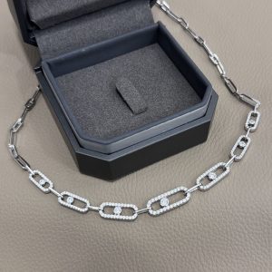 メシカ ジュエリー 芸能人