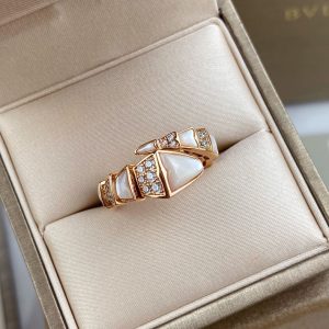 ブルガリ 指輪 ダイヤ