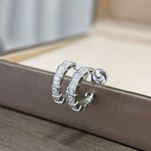 ブルガリ ピアス 安い