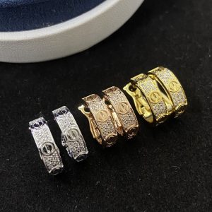 カルティエ ピアス 芸能人