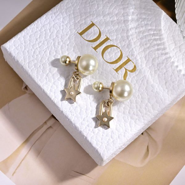 最高級ディオールスーパーコピー ディオールピアスコピー Dior