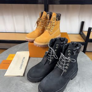 ルイヴィトン ティンバーランド 50足