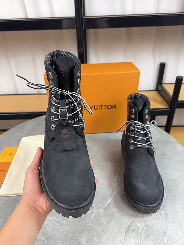 最高級ルイヴィトンスーパーコピー LV × Timberland 6-IN アンクルブーツ ノワール ブーツ 靴 2522904 N品 ルイヴィトン ティンバーランド 50足 - 画像 (4)