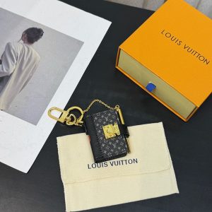 ルイヴィトン キーリング レディース 人気