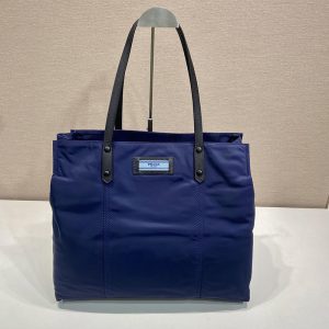 プラダ トートバッグ ナイロン