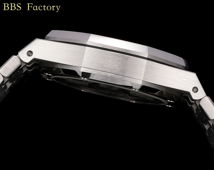 最高級オーデマピゲスーパーコピー ロイヤルオーク フライング トゥールビヨン 50周年記念 2522981 オーデマピゲ ロイヤルオーク ジャンボ - 画像 (4)