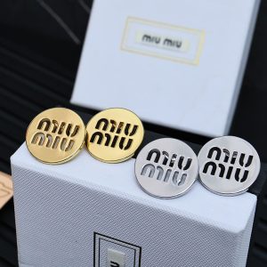 MIUMIU ピアス ロゴ