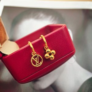 ルイヴィトン ピアス 安い