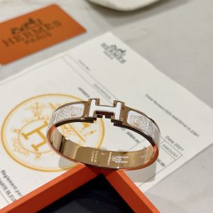 エルメス ブレスレット 芸能人