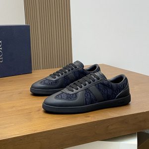 ディオール スニーカー メンズ