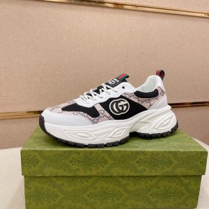 グッチ スニーカー 新作