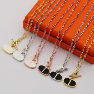 シェーヌダンクル ネックレス 定価