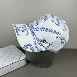 シャネル キャップ 値段