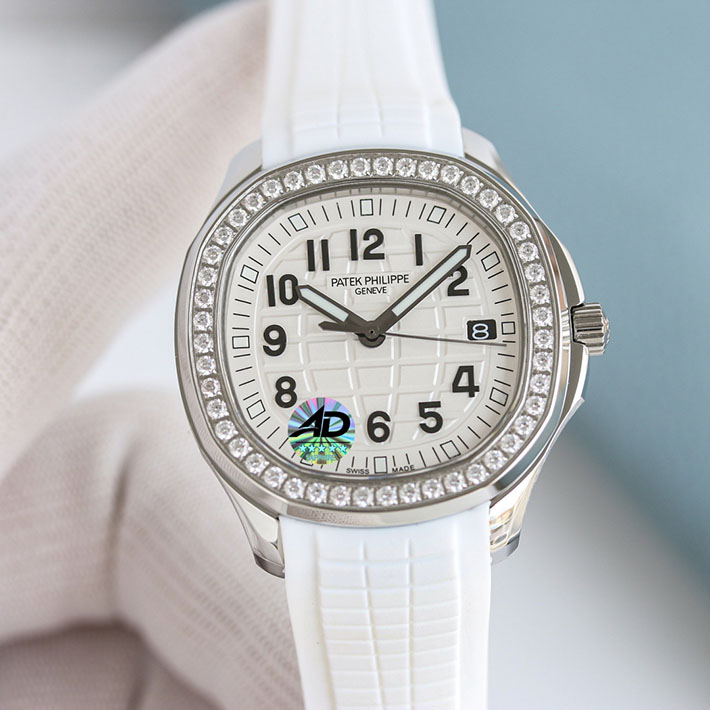 最高級パテックフィリップスーパーコピー アクアノート・ルーチェ Ref:5267/200A-010 パテックフィリップ アクアノート 定価 - 画像 (9)