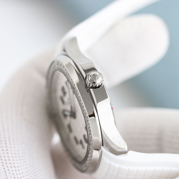 最高級パテックフィリップスーパーコピー アクアノート・ルーチェ Ref:5267/200A-010 パテックフィリップ アクアノート 定価 - 画像 (5)