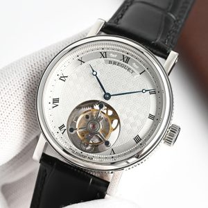 ブレゲ トラディション 定価