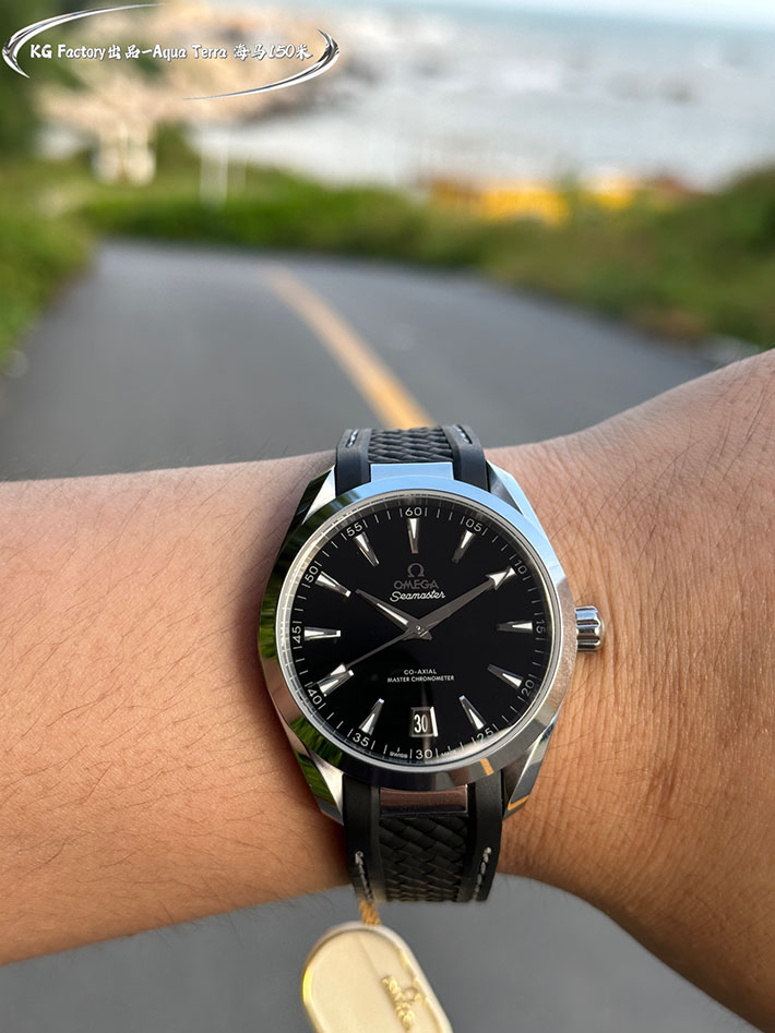 最高級オメガスーパーコピー オメガ時計コピー シーマスター アクアテラ コーアクシャル マスタークロノメーター 220.12.41.21.01.001 メンズ - 画像 (6)