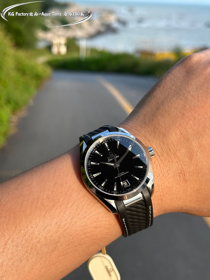 最高級オメガスーパーコピー オメガ時計コピー シーマスター アクアテラ コーアクシャル マスタークロノメーター 220.12.41.21.01.001 メンズ - 画像 (4)