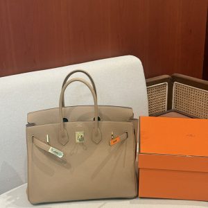 バーキン風バッグ 持ってる人