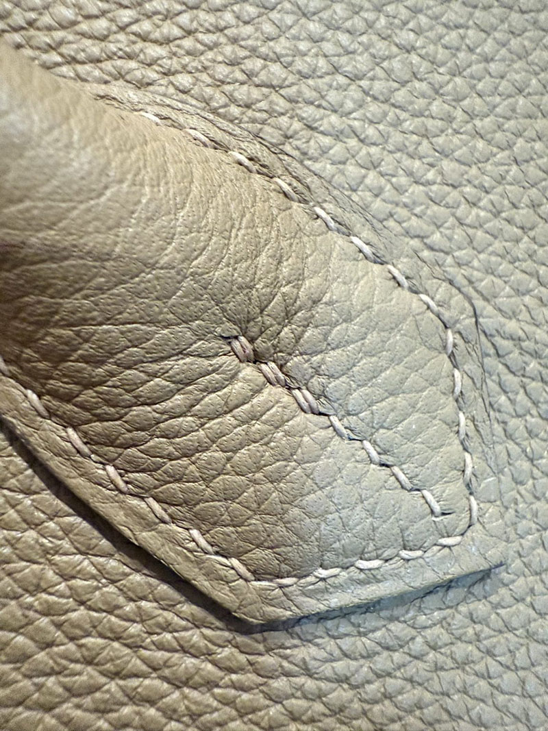 エルメスコピー HERMES バーキン35 トゥルティールグレー トゴ ゴールド金具 2524003 バーキン風バッグ 持ってる人 - 画像 (3)