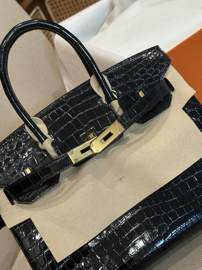 エルメスコピー HERMES バーキン25 黒 ブラック クロコダイル アリゲーターマット ゴールド金具 2524004 バーキン25 黒 新品 - 画像 (8)