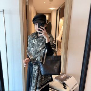 シャネル マフラー 公式