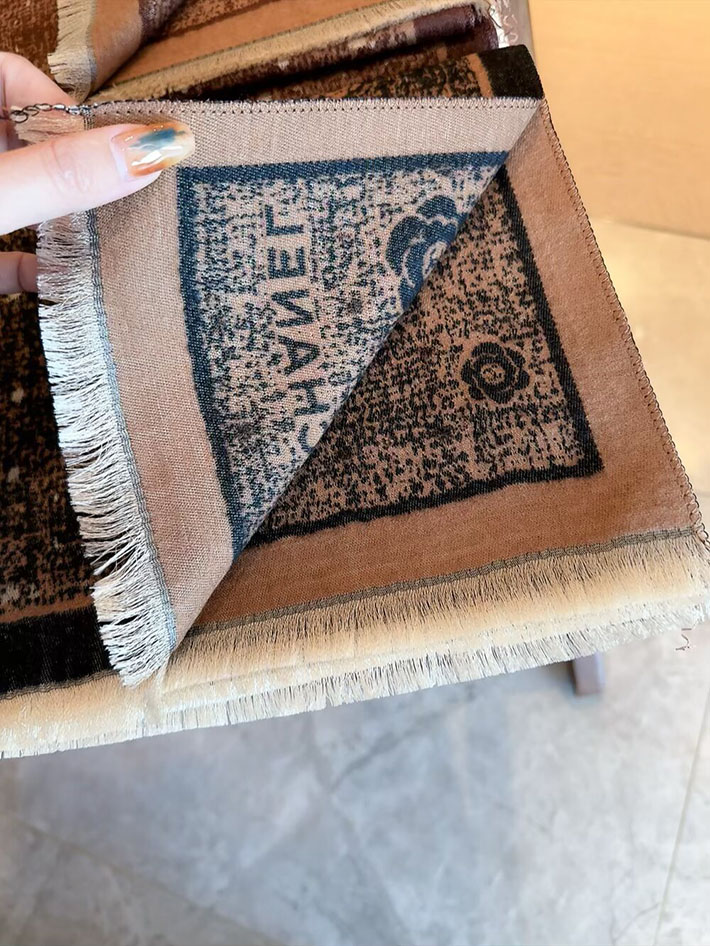 最高級シャネルスーパーコピー CHANEL マフラー レディース 大判 ストール フリンジ ココマーク CCマーク cc25103008 シャネル マフラー 公式 - 画像 (3)